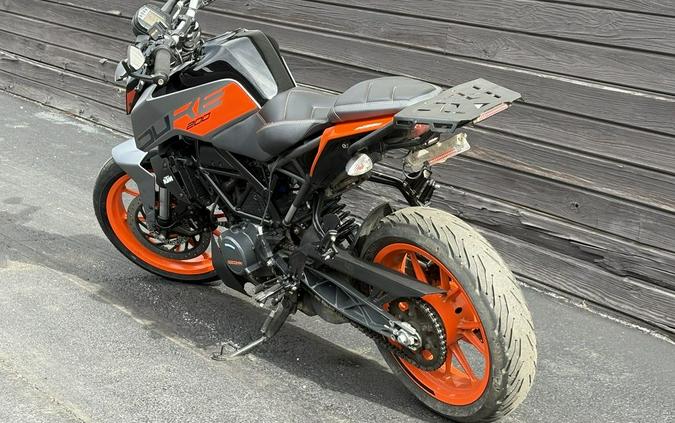 2023 KTM 200 Duke