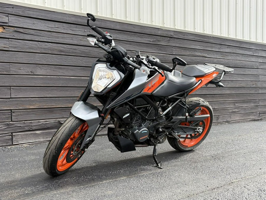 2023 KTM 200 Duke