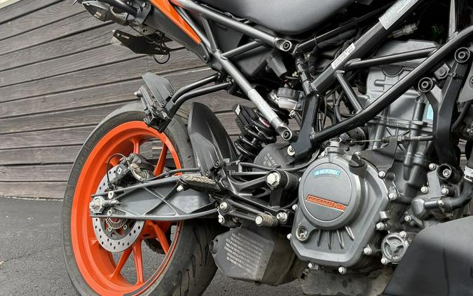 2023 KTM 200 Duke