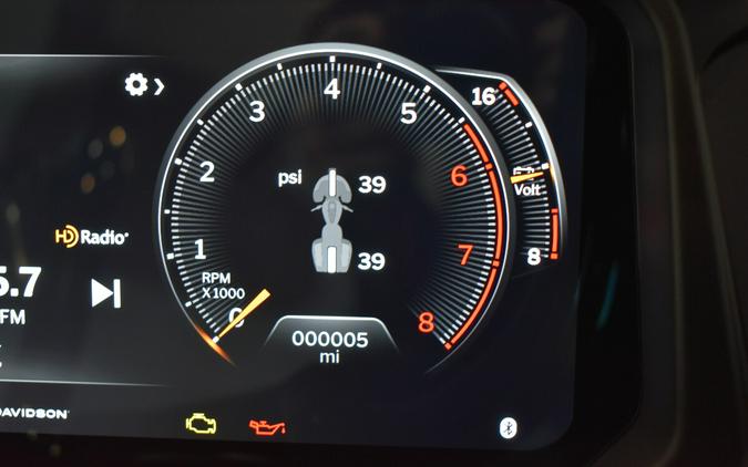 2026 Harley-Davidson® Road Glide® Teal Thunder / Vivid Black Black Trim