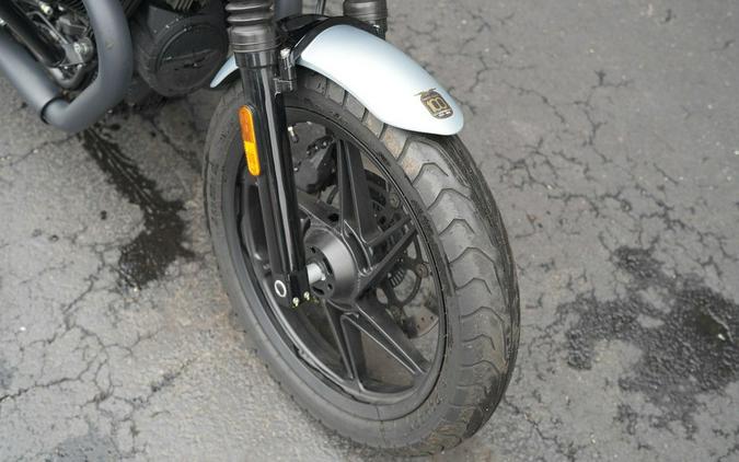 2021 Moto Guzzi V7 Stone E5