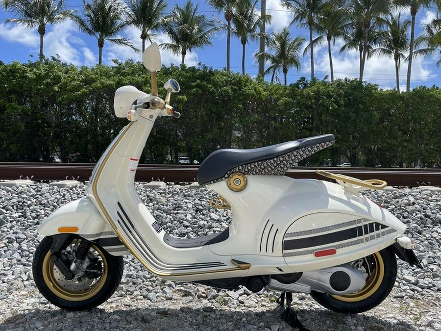 2022 Vespa 946 Christian Dior