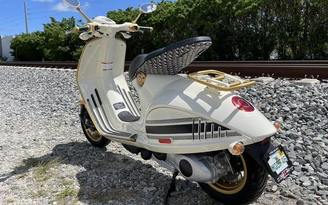 2022 Vespa 946 Christian Dior