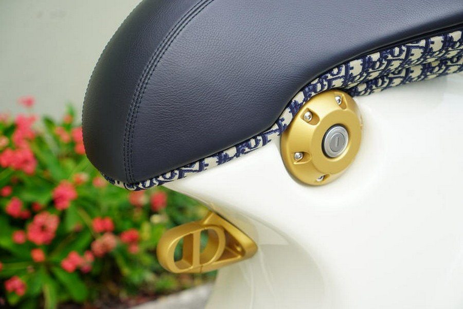 2022 Vespa 946 Christian Dior