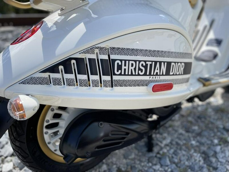 2022 Vespa 946 Christian Dior