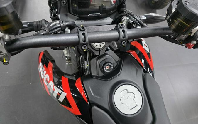 2025 Ducati Hypermotard 698 Mono RVE Graffiti