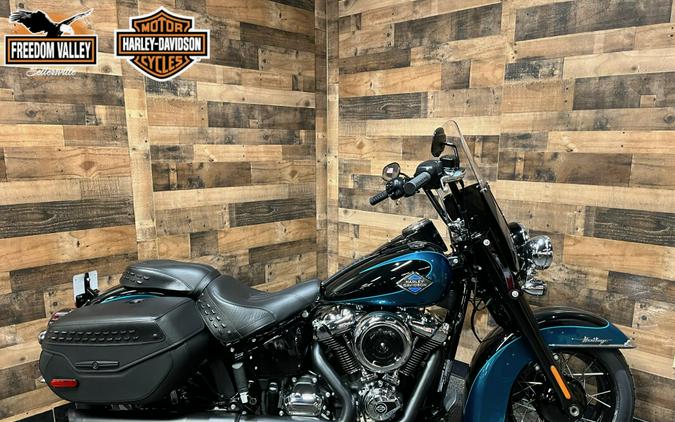 2026 Harley-Davidson® Heritage Classic Teal Thunder / Vivid Black - Black w/Laced Wheels FLHC