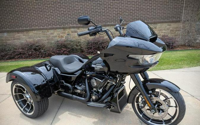2026 Harley-Davidson® FLTRT - Road Glide® 3