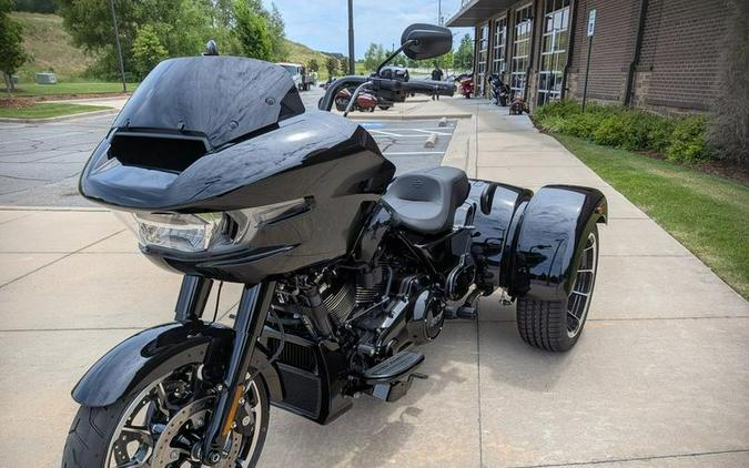 2026 Harley-Davidson® FLTRT - Road Glide® 3