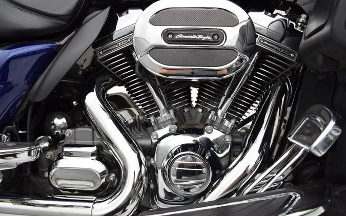 2016 Harley-Davidson® FLHTKSE - CVO™ Limited