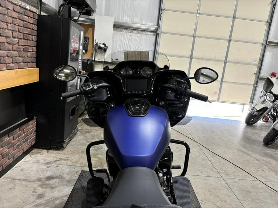 2024 Indian Motorcycle® Challenger® Dark Horse® Spirit Blue Smoke