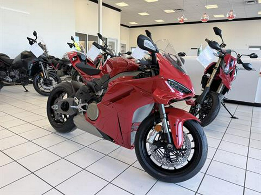 2026 Ducati Panigale V4