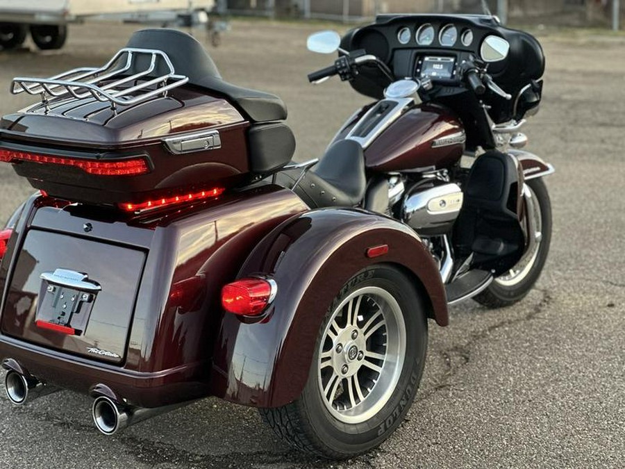 2019 Harley-Davidson® FLHTCUTG - Tri Glide® Ultra