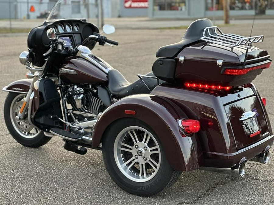 2019 Harley-Davidson® FLHTCUTG - Tri Glide® Ultra