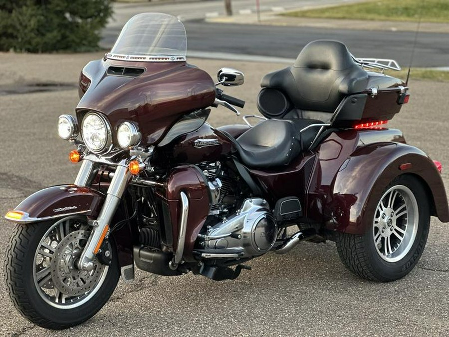 2019 Harley-Davidson® FLHTCUTG - Tri Glide® Ultra
