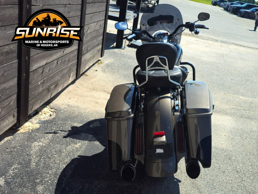 2014 Harley-Davidson® ROAD KING CVO