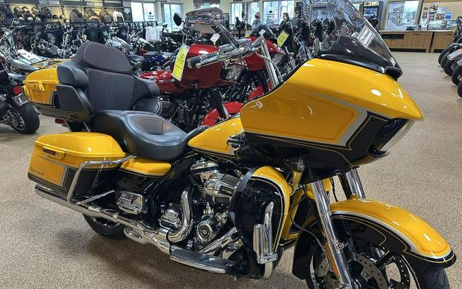2022 Harley-Davidson® FLTRKSE - CVO™ Road Glide® Limited