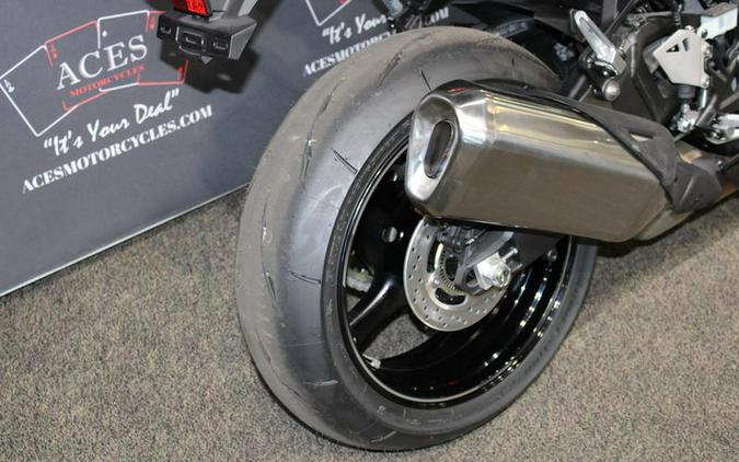 2025 Kawasaki ZX1002MSFAN