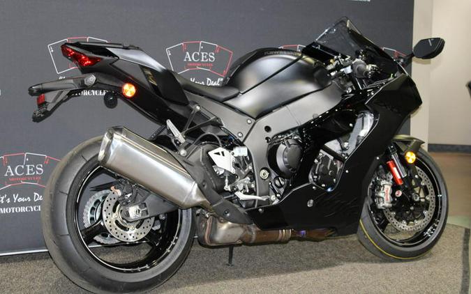 2025 Kawasaki ZX1002MSFAN