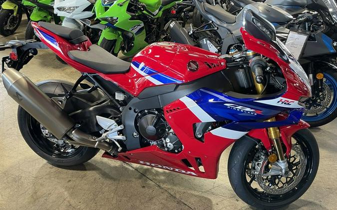 2026 Honda CBR1000RR-R Fireblade SP