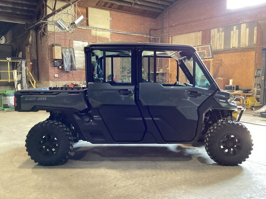 2024 Can-Am™ Defender MAX Limited HD10