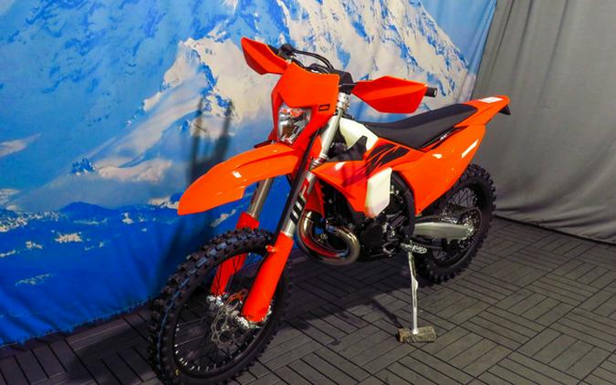 2027 KTM XC 300 W