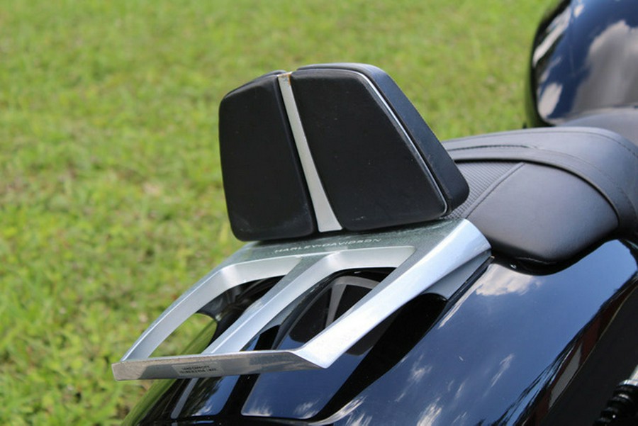 2009 Harley-Davidson VRSCF - V-Rod Muscle