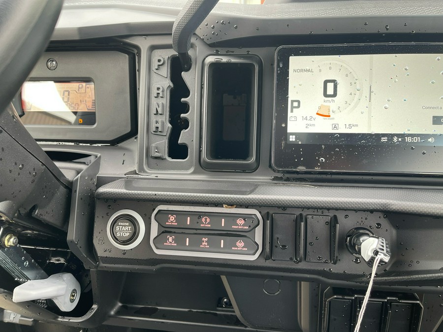 2026 Can-Am Defender MAX Lone Star HD11