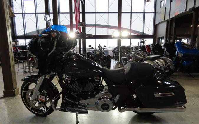 2026 Harley-Davidson® FLHX Street Glide®