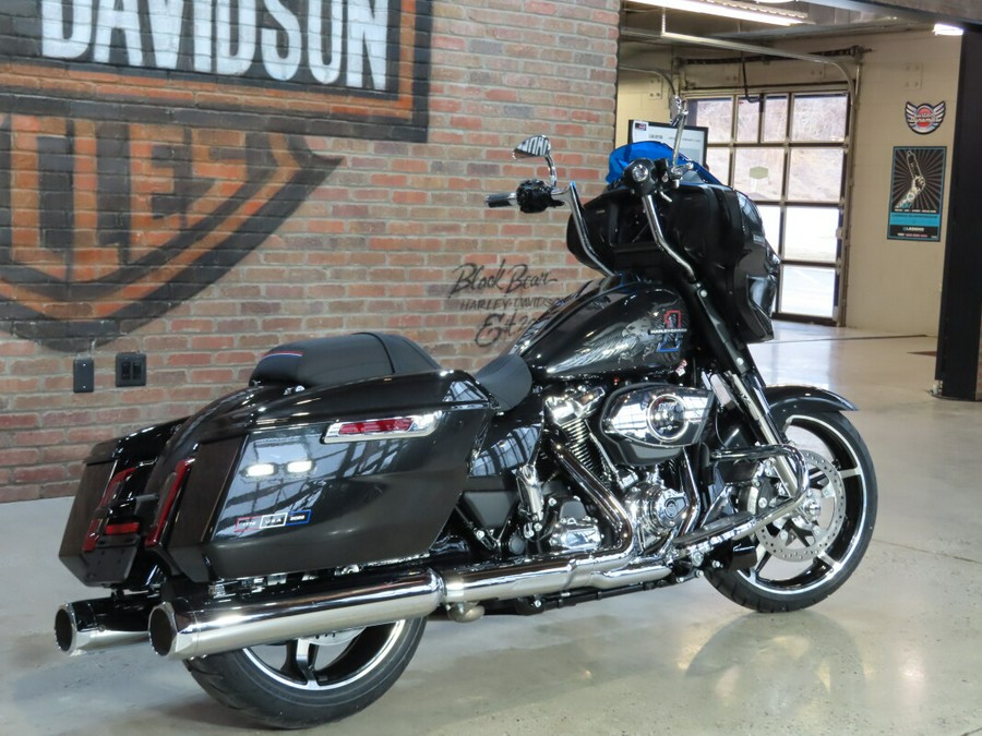 2026 Harley-Davidson® FLHX Street Glide®
