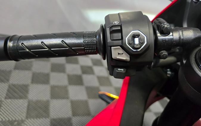 2026 Honda CBR650R E-Clutch