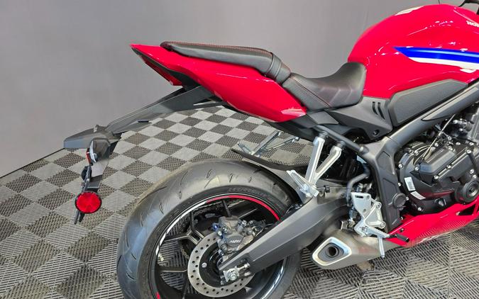 2026 Honda CBR650R E-Clutch