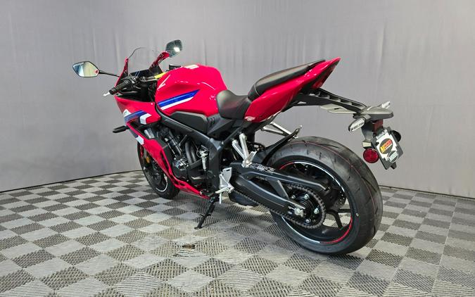 2026 Honda CBR650R E-Clutch