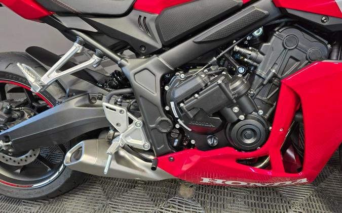 2026 Honda CBR650R E-Clutch