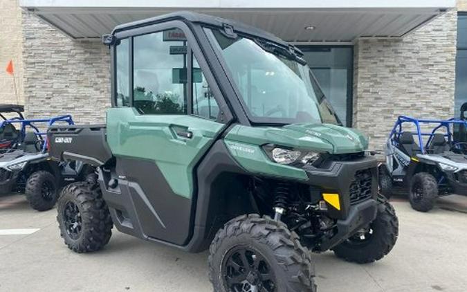 2026 Can-Am Defender DPS CAB HD10