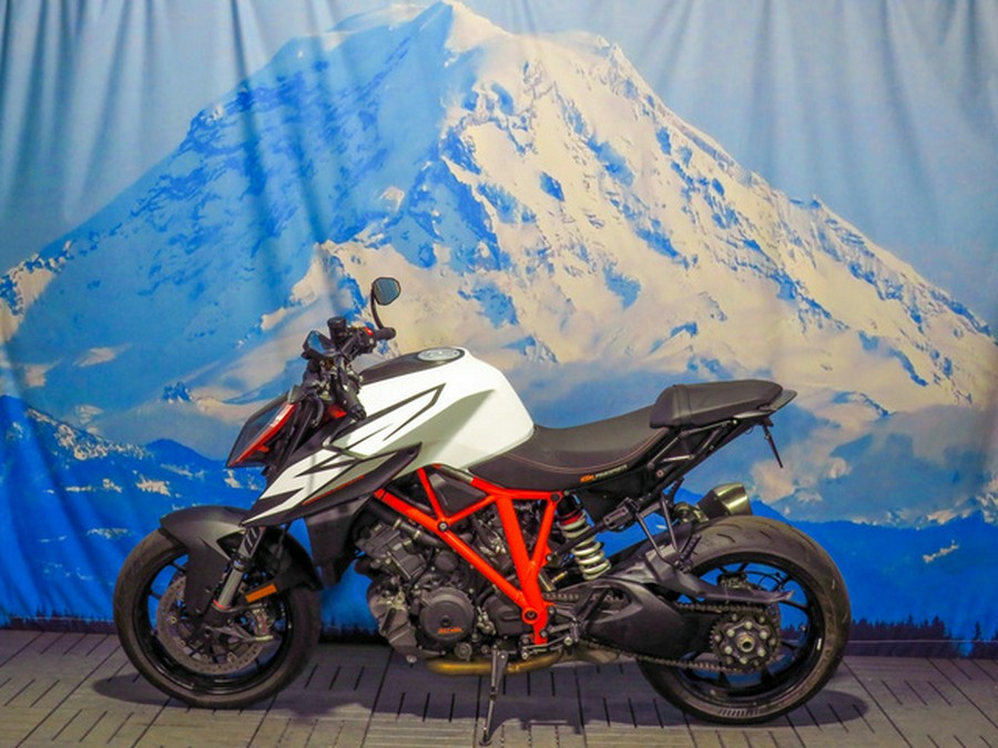 2019 KTM 1290 Super Duke R