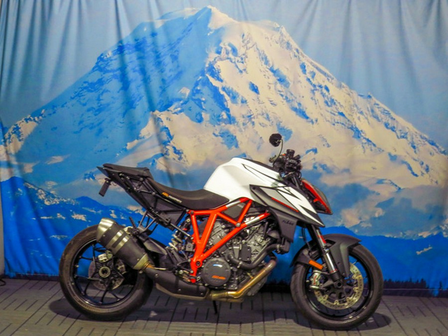 2019 KTM 1290 Super Duke R