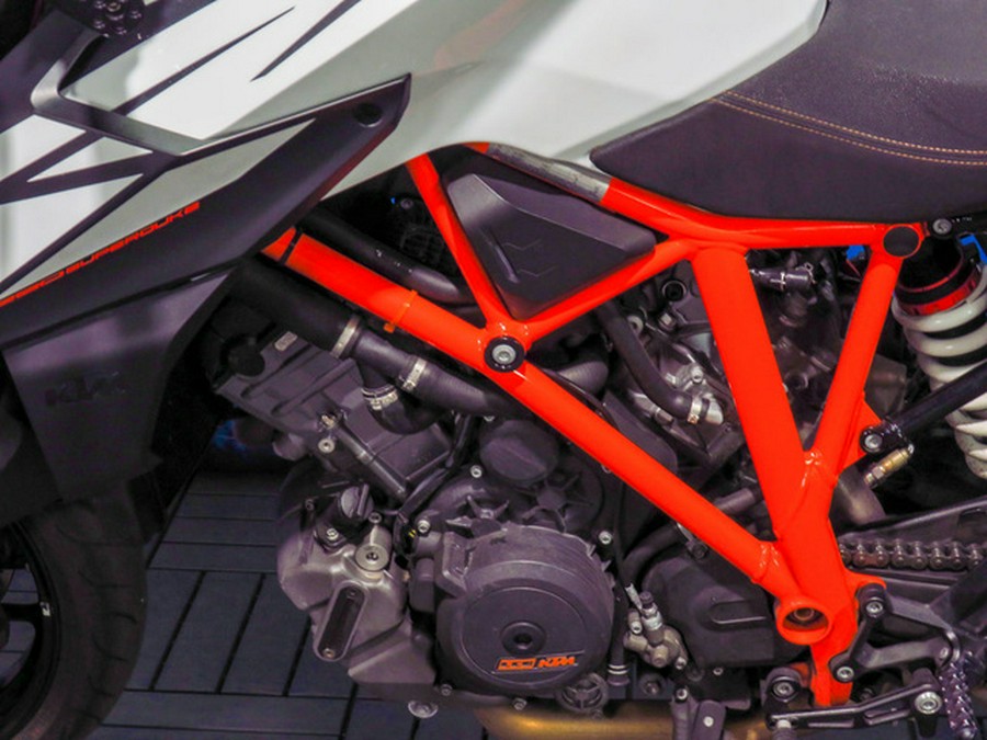 2019 KTM 1290 Super Duke R