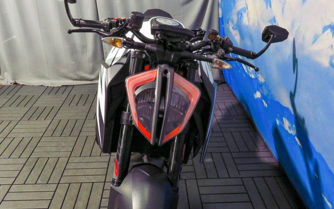 2019 KTM 1290 Super Duke R