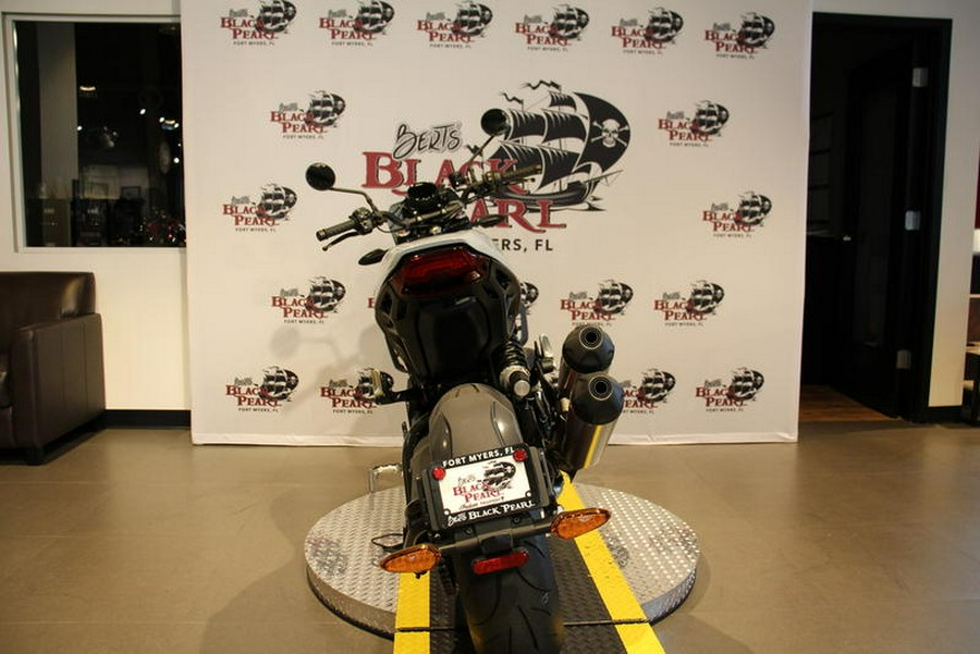 2024 Indian Motorcycle® FTR SPORT STORM GRAY