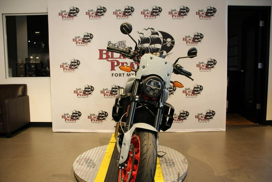 2024 Indian Motorcycle® FTR SPORT STORM GRAY
