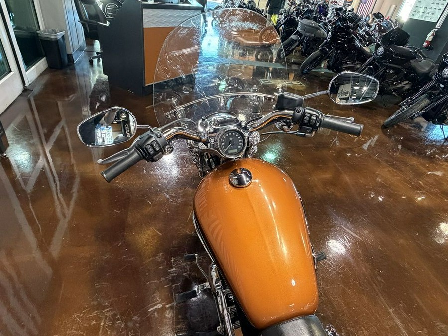 2016 Harley-Davidson Sportster® 1200 Custom