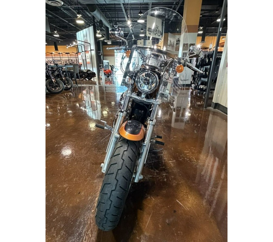 2016 Harley-Davidson Sportster® 1200 Custom