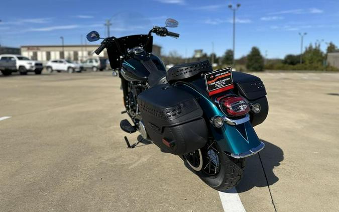 2026 Harley-Davidson® FLHC - Heritage Classic