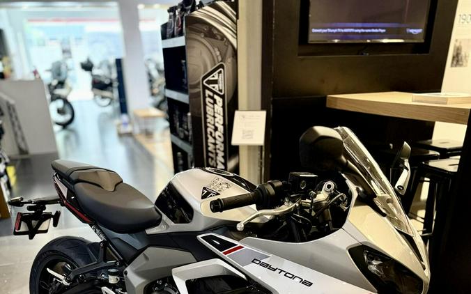 2026 Triumph DAYTONA 660