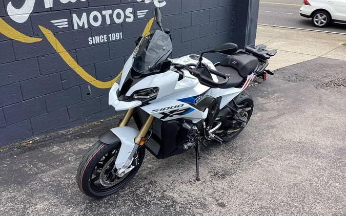2026 BMW S 1000 XR
