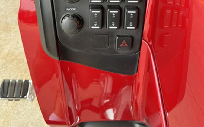 2016 Honda Gold Wing Audio / Comfort