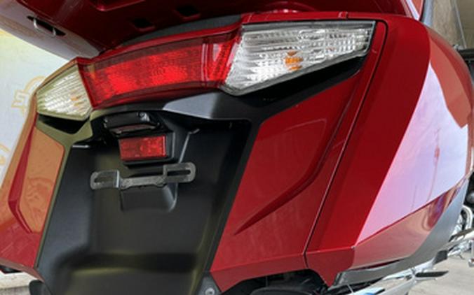 2016 Honda Gold Wing Audio / Comfort