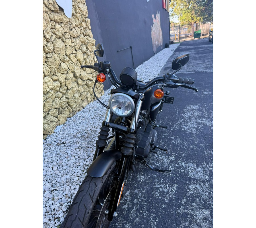 2014 Harley-Davidson Sportster® Iron 883™