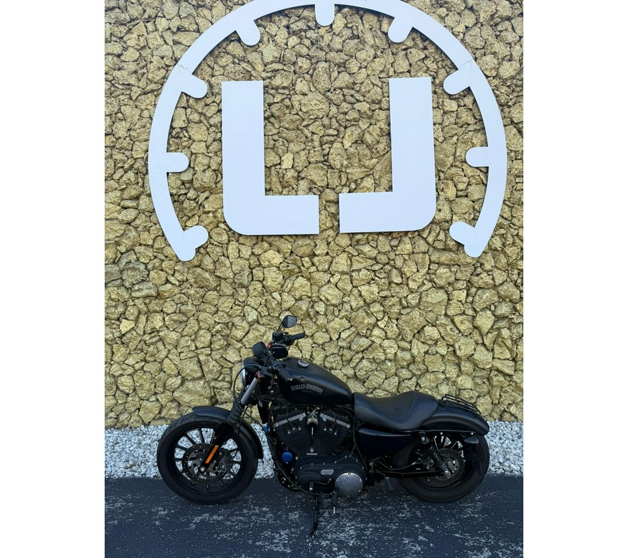 2014 Harley-Davidson Sportster® Iron 883™